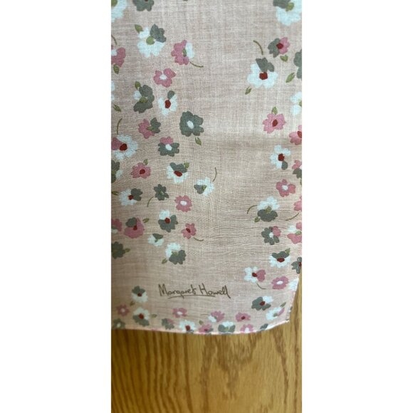 Vintage Margaret Howell Scarf Pink White Green Floral Print Rolled Edges Flowers - Picture 6 of 7
